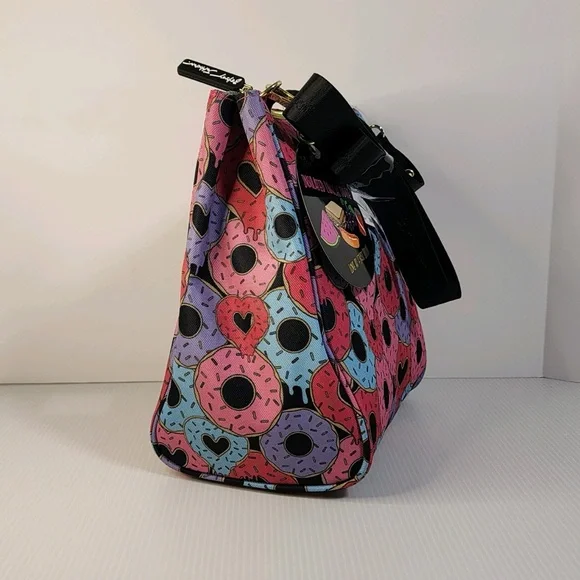 Betsey Johnson Insulated Light Weight Lunch Tote/Bag w/Graphic Donuts Print - Picture 4 of 15